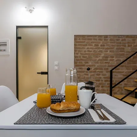 Jonas Port House Апартаменты *