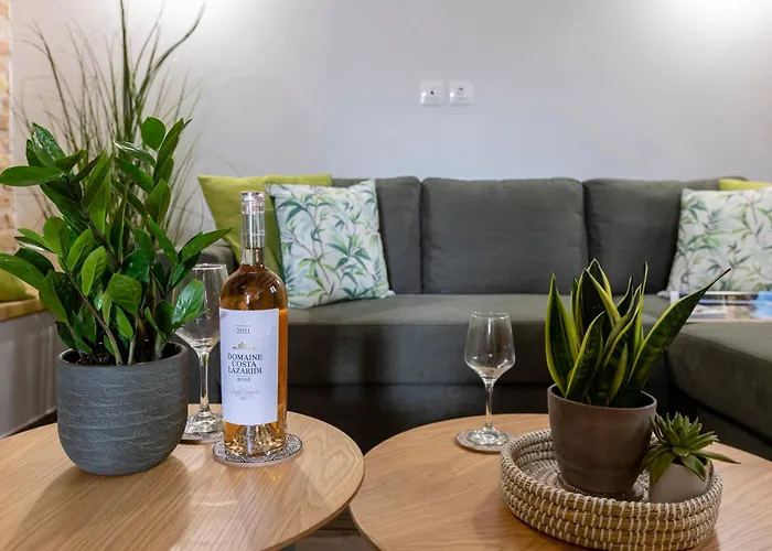 Jonas Port House Апартаменты *