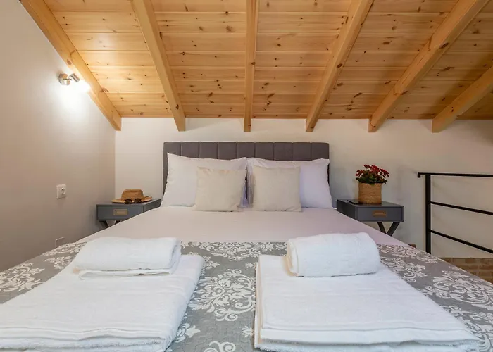 Jonas Port House Апартаменты